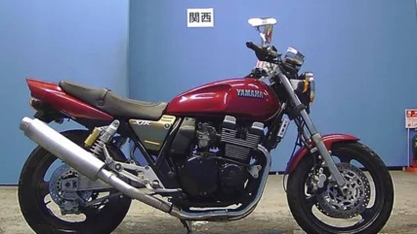 Огляд і характеристики Yamaha XJR 400